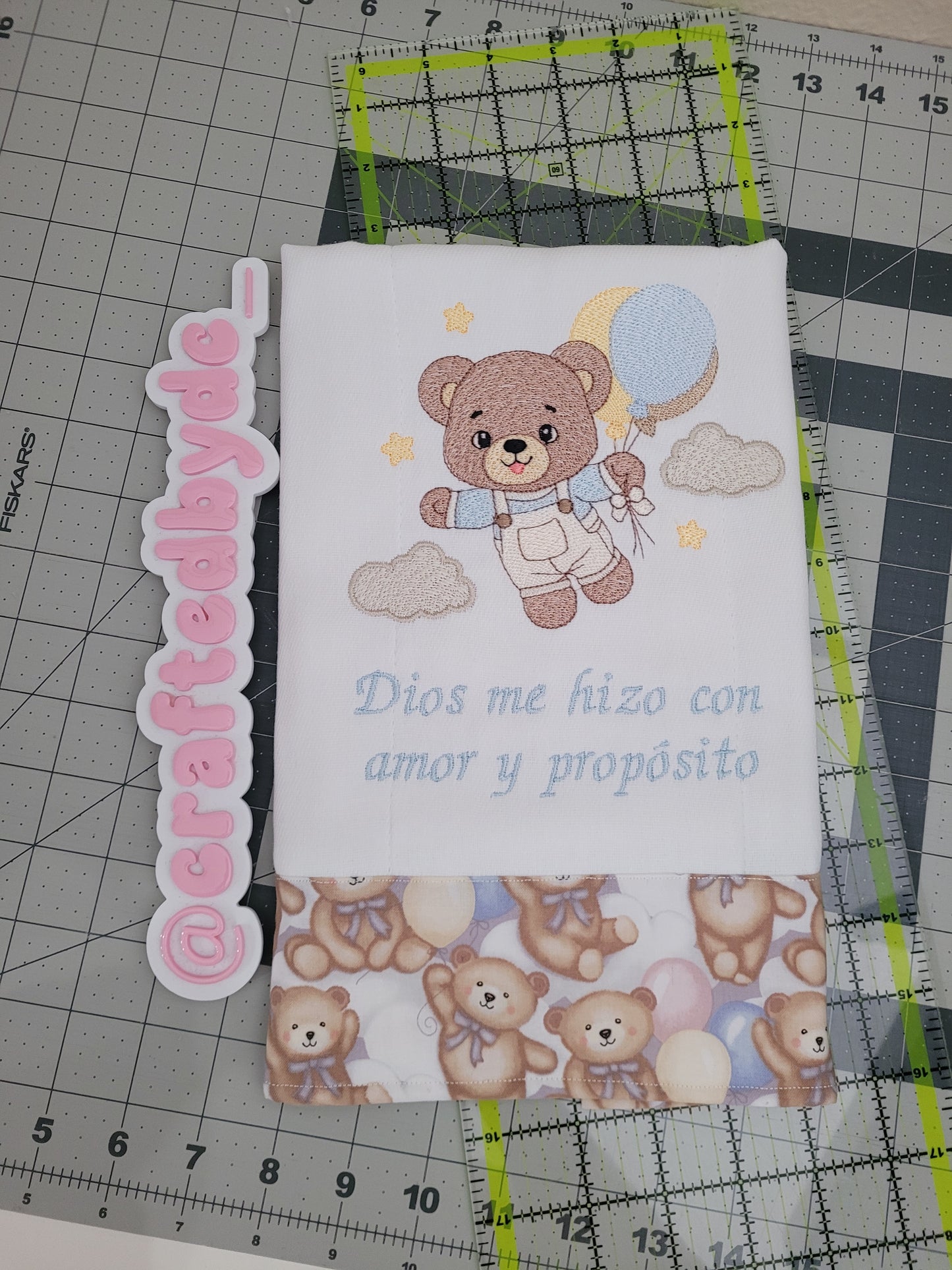 001-Paño Bordado