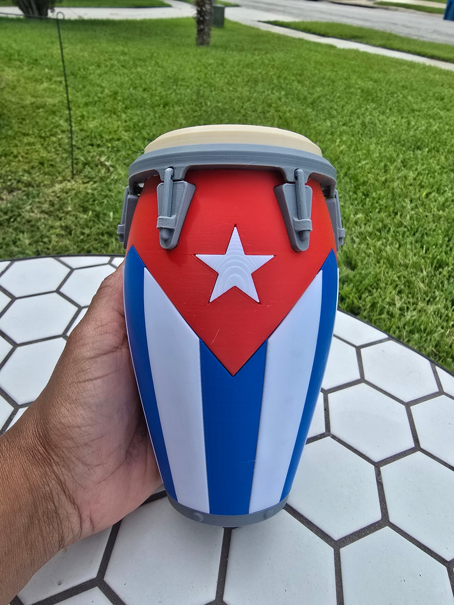 Can Holder -Cuba