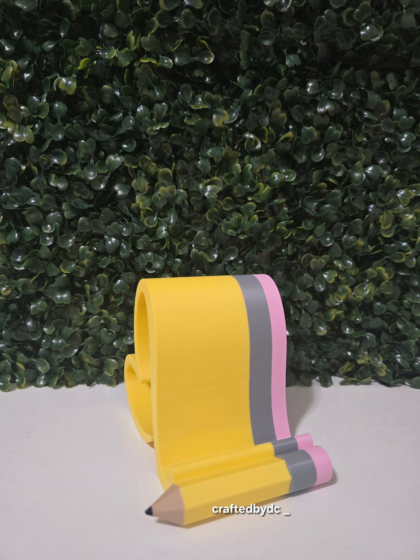 Phone Holder -Heart Pencil Design