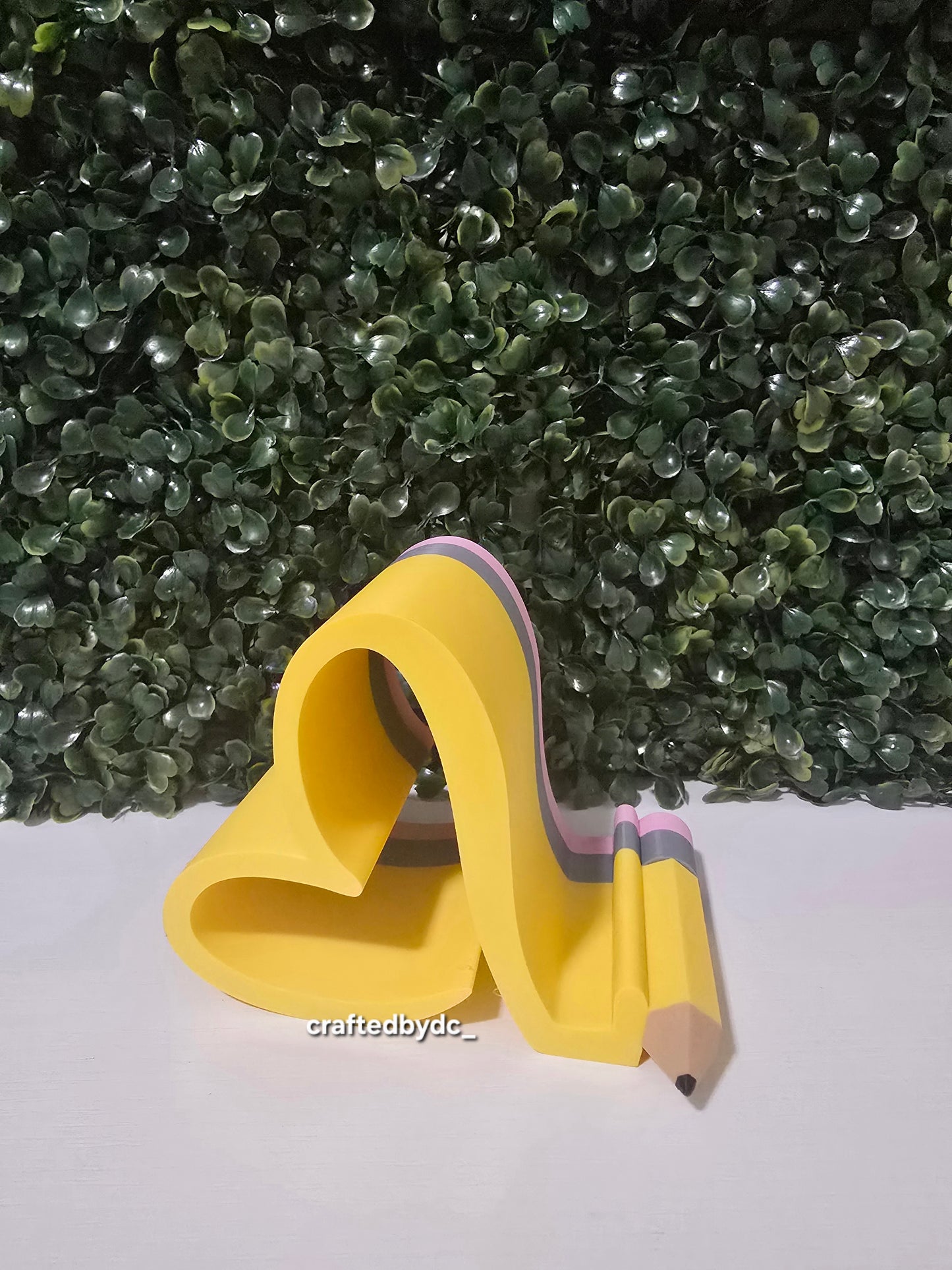 Phone Holder -Heart Pencil Design