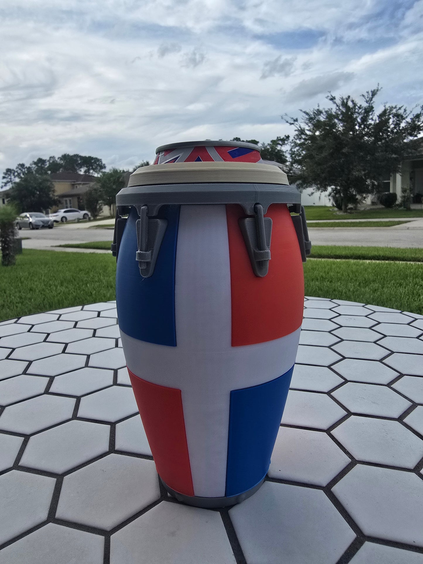 Conga- Can Holder